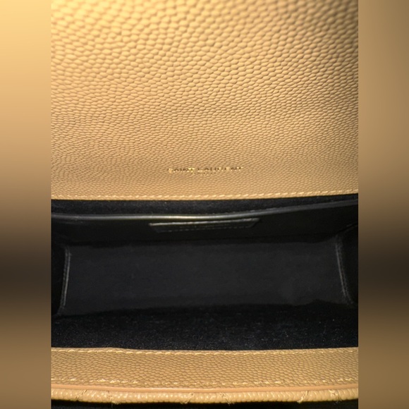 Saint Laurent ENVELOPE MEDIUM IN QUILTED GRAIN DE POUDRE EMBOSSED LEATHER - Picture 9 of 14